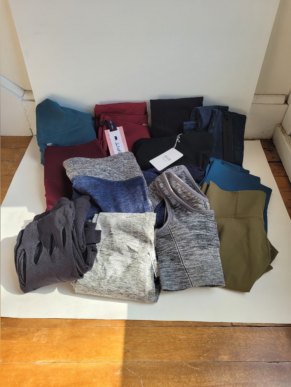 LOT Wholesale Mixed Leggings Bundle - Assorted Colors and Brands NEW MSRP $1125